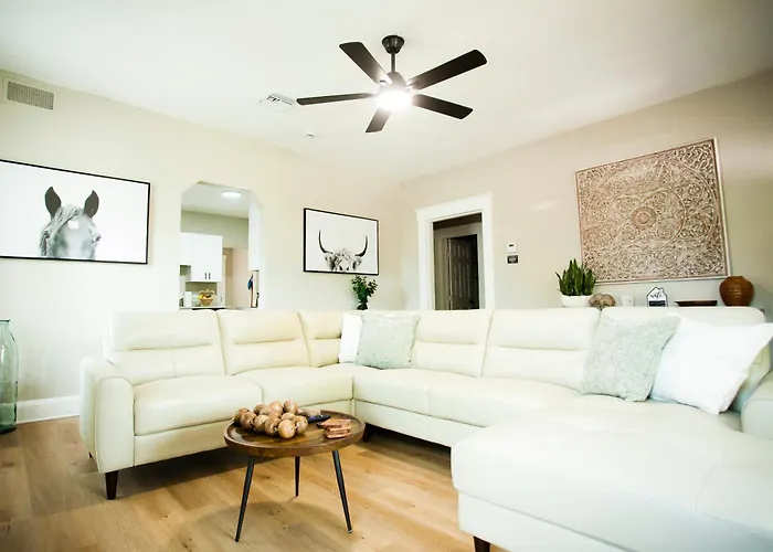 Ybor City 2 King Beds And Free Parking Bungalow